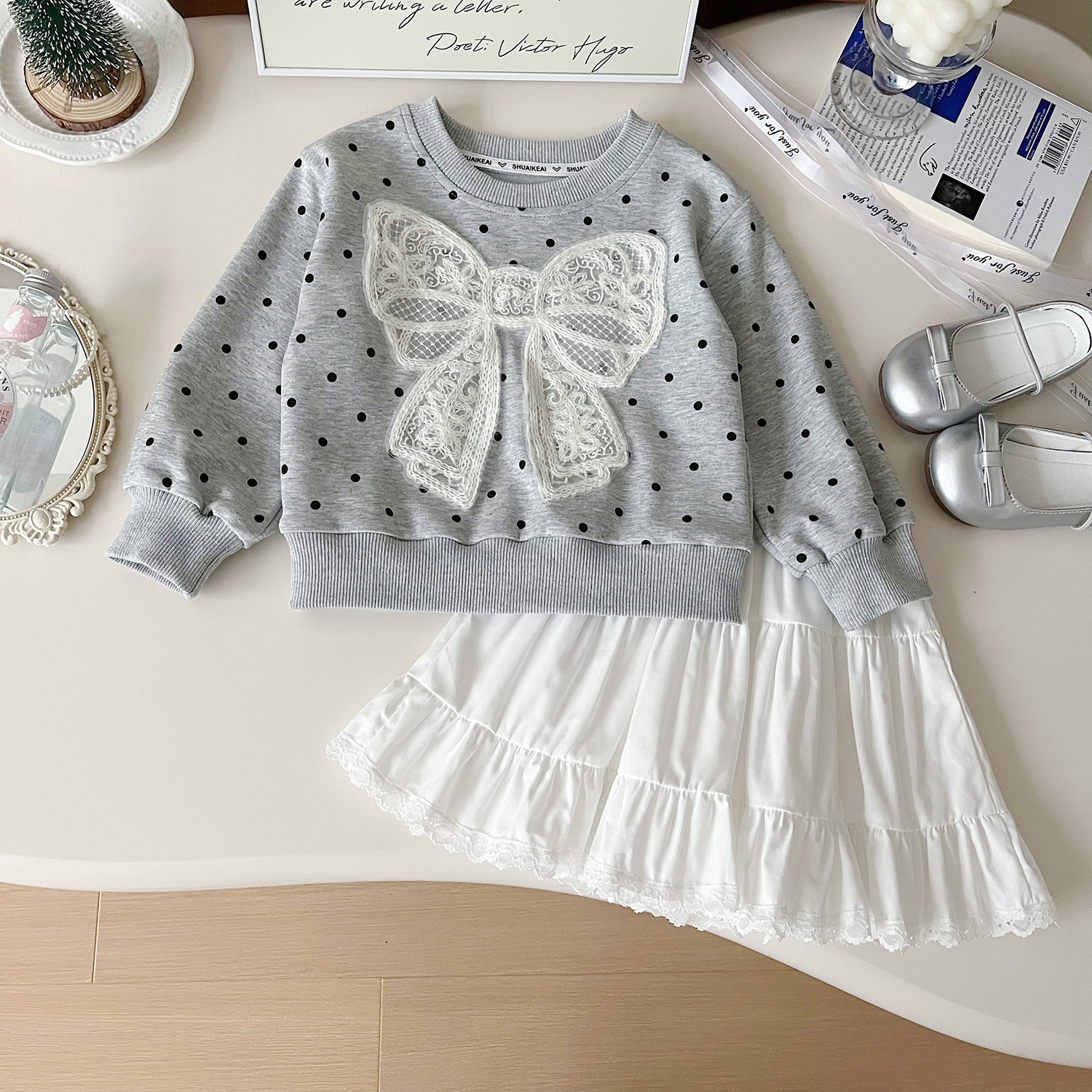 2024 Herbst Neue Koreanische Ausgabe Mädchen Bogen Hoodie Langarm Süße Baby Nette Kuchen Rock Set 67372_voghion.com