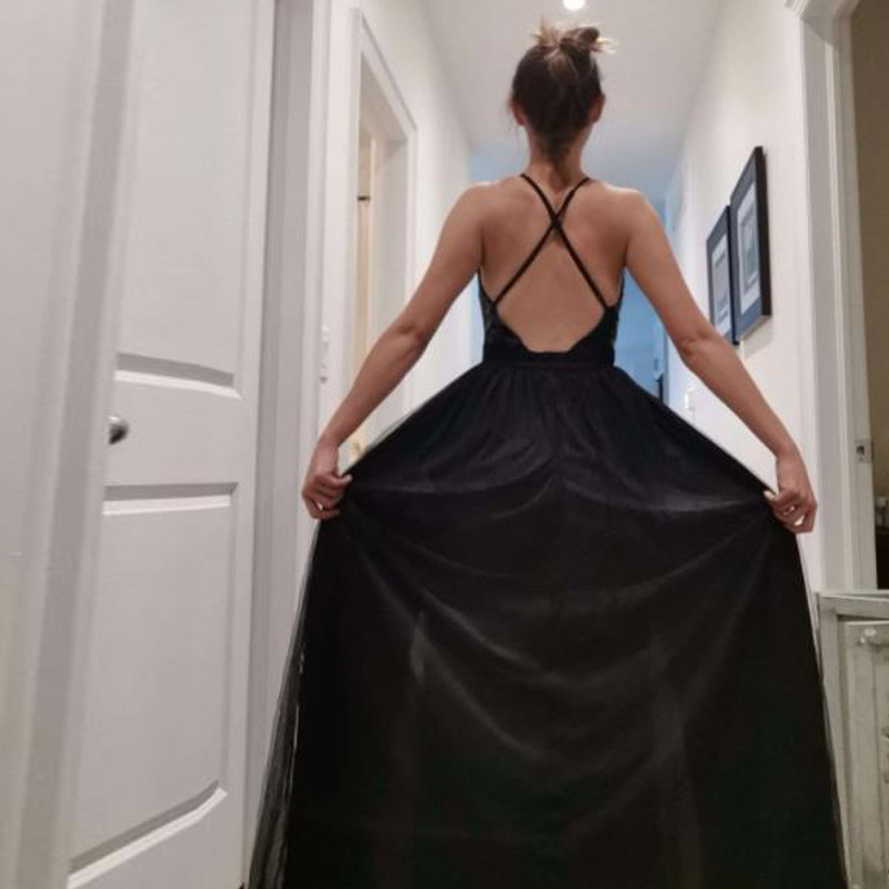 Elegante abito da sera lungo in mesh con spalline sottili_voghion.com