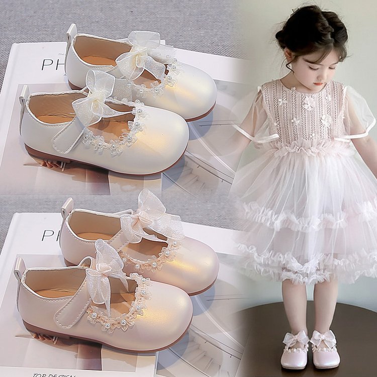 Zapatos de la princesa de perlas de niñas 2026 primavera nuevos zapatos de cuero para niños zapatos de sol suave para niñas zapatos de rendimiento de moda image 1