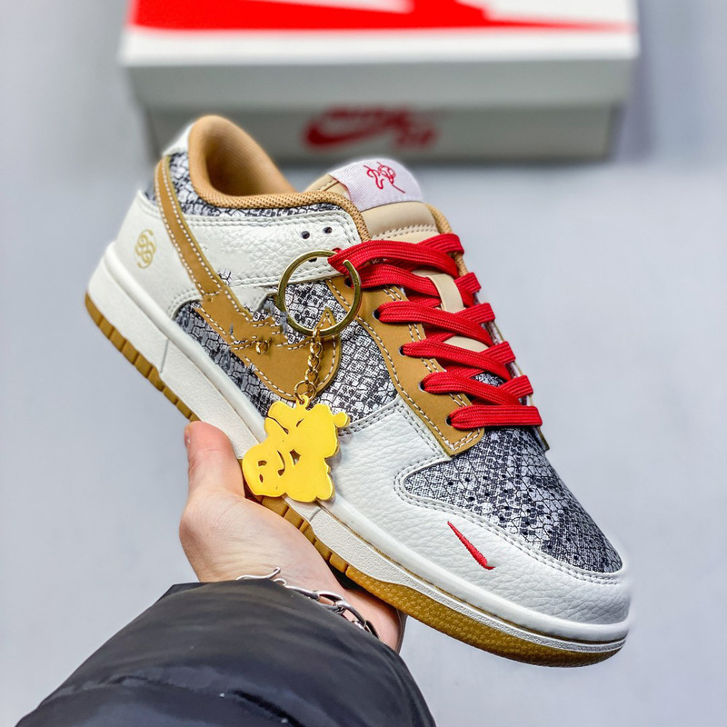 Pure Original DUNK Year of the Snake Limited Edition Sneakers SB Buckle Basketball Shoes Chinese Knot Skateboard Men's Shoes Couple's Casual New Year Trendy Shoes Pure Original DUNK Year of the Snake Limited Edition Sneakers SB Buckle Basketball Shoes Chinese Knot Skateboard Men's Shoes Couple's Casual New Year Trendy Shoes