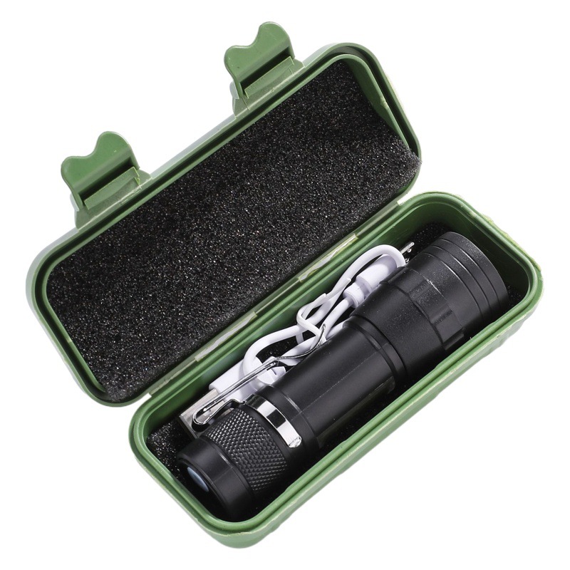 Mini luz fuerte transfronteriza pequeña linterna portátil luz lateral al aire libre hogar recargable LED zoom luz de trabajo de largo alcance