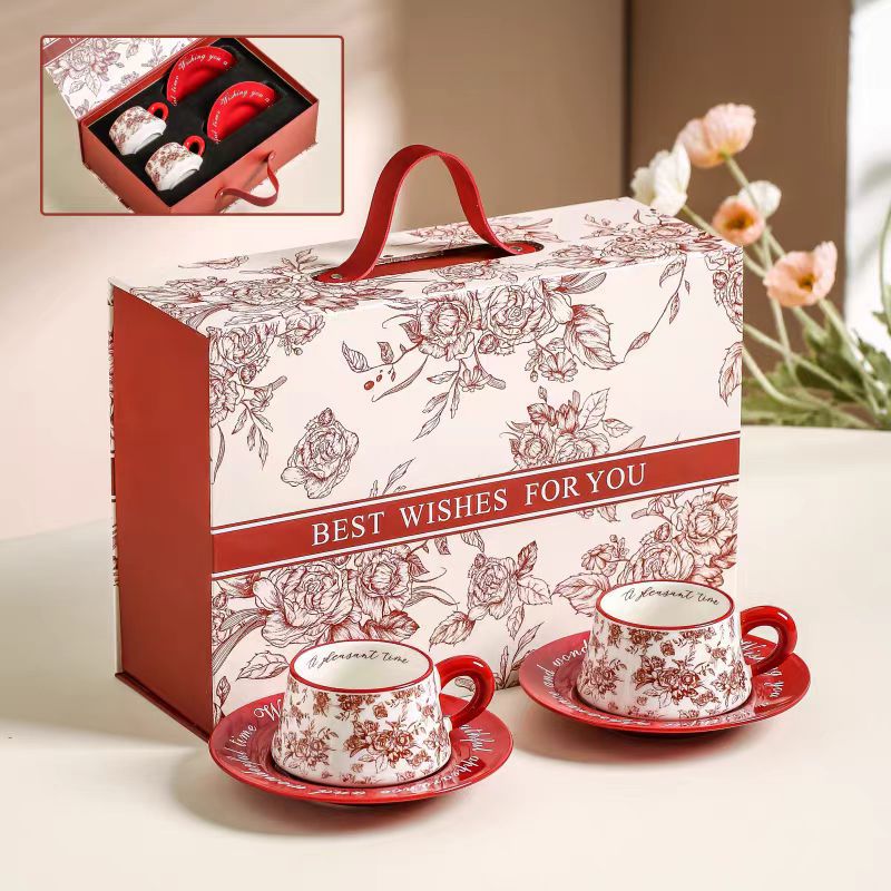 Tazas de café retro americanas y platos parejas de alto valor de cara taza de café popular en línea taza de menú de la tarde para mujeres personales