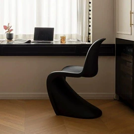 电脑桌;搁板、壁架;书架