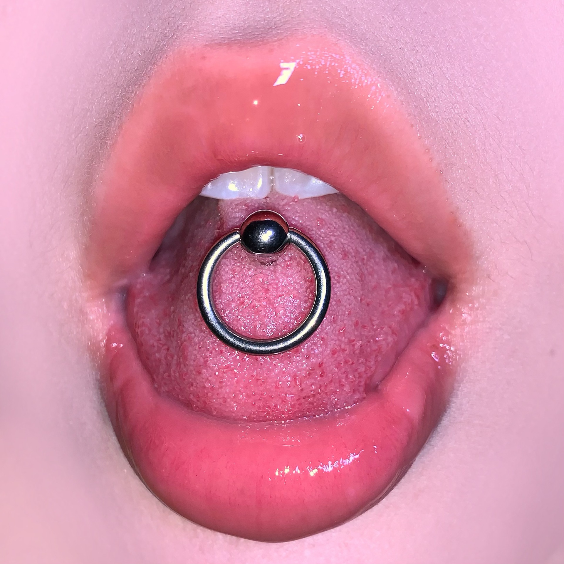 Pointed labret stud close-up product detail