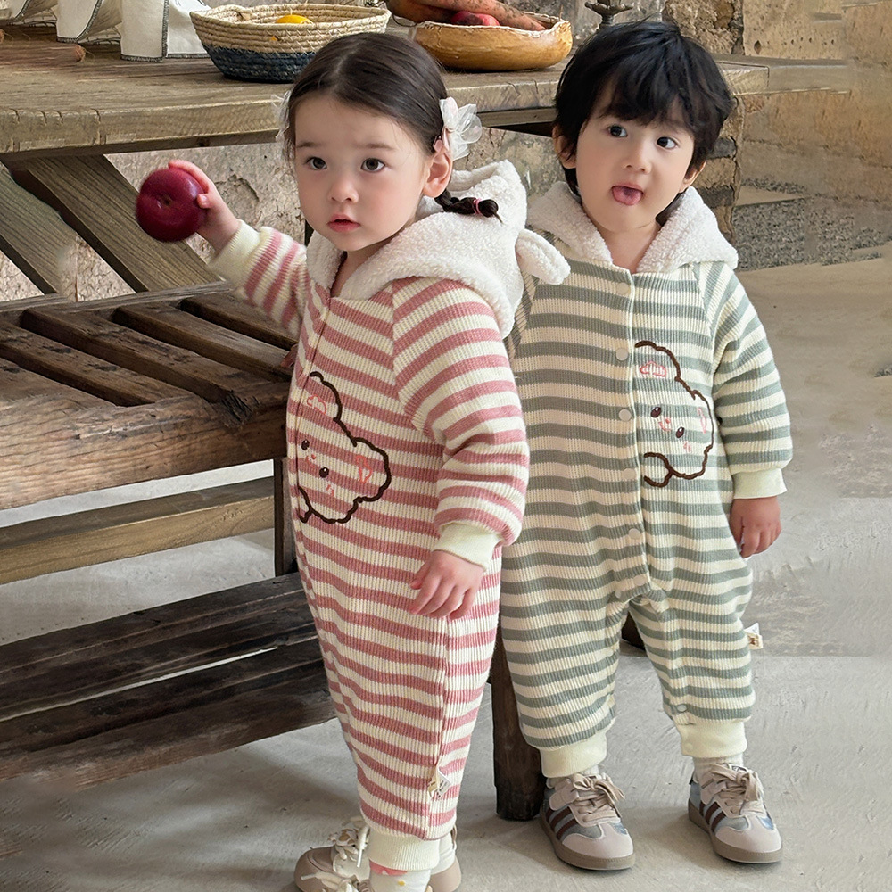 Ropa de bebé otoño e invierno oso a rayas mono clip de bebé escalada de algodón ropa de invierno super lindo y grueso cálido mameluco