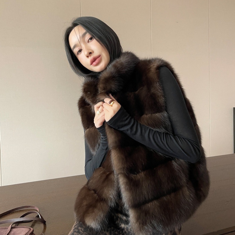 Haining Eco-friendly Sable Farmer Style Vest 2025 Autumn/Winter New Style Fur Vest Short Fashionable Fur Coat