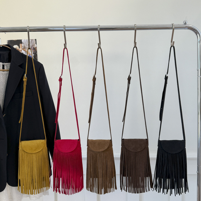 Trending Bohemian Ethnic Tassel Vintage Suede Crossbody Shoulder Phone Bag Mini Small Bag - Thumbnail 4