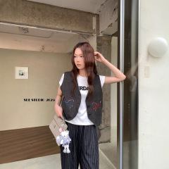 SUE十三行小马刺绣无袖马甲背心女秋季新款韩系时尚外套上衣81027