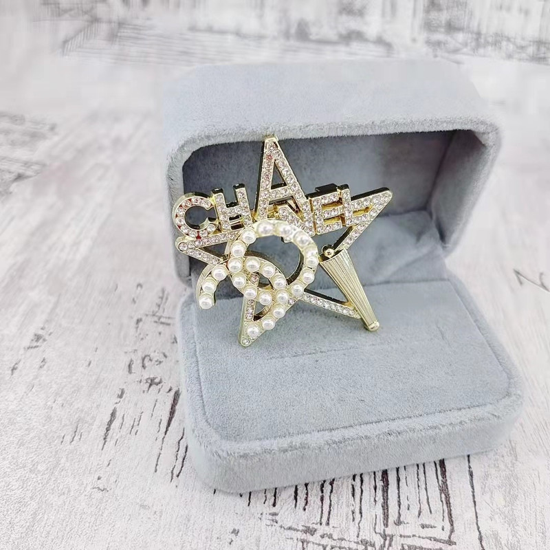 Five-Pointed Star Brooch, Pearl Rhinestone Umbrella Pin, Paired with a Chanel-Style Suit Dress, Suit Lapel Pin, Chanel Style Five-Pointed Star Brooch, Pearl Rhinestone Umbrella Pin, Paired with a Chanel-Style Suit Dress, Suit Lapel Pin, Chanel Style