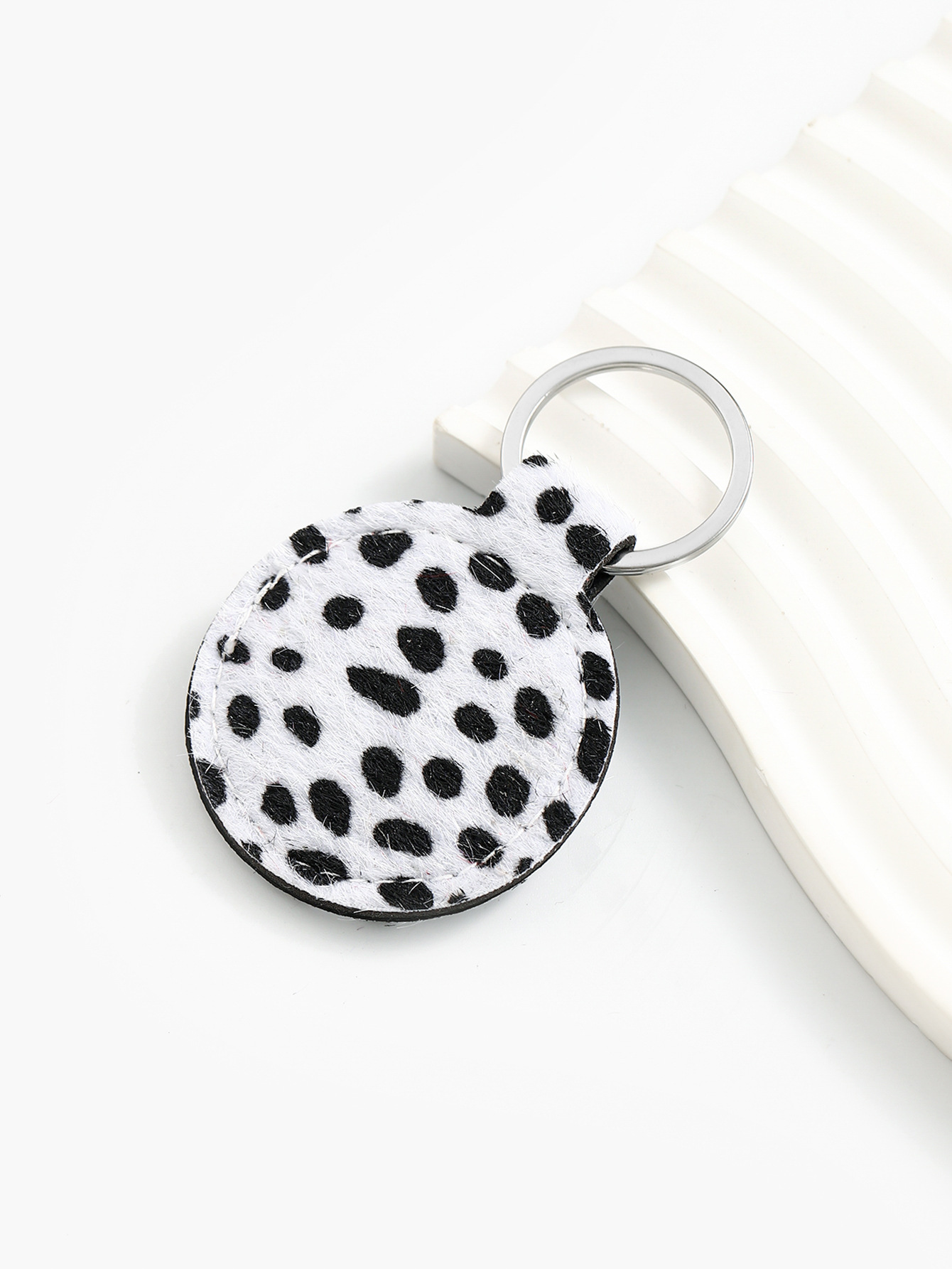 12g Weight Keychain Classification 1 Piece Quantity Daily Occasion PU Material Leopard Pattern Unisex Gender Casual Style Casual Leopard PU Unisex Keychain 9