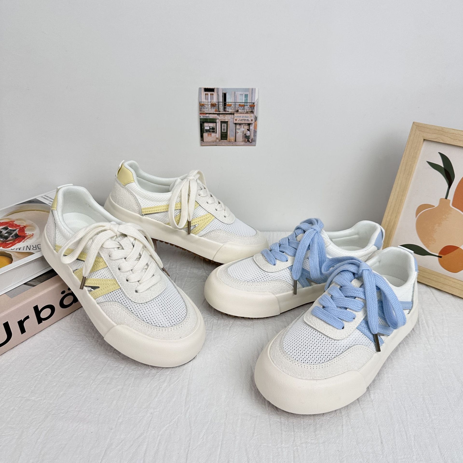 6658 red ventilada de Hong Kong ocio multifuncional zapatos blancos de suela gruesa para mujeres 2025 verano nuevo modelo coreano de zapatos de skate para estudiantes