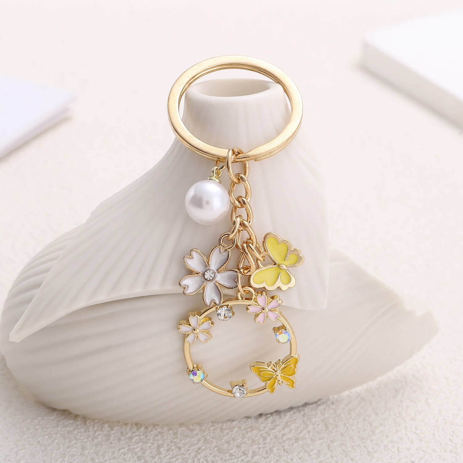 Heart Shape, Butterfly Pattern Enamel Design 1 Piece 1 Set Cute Sweet Heart Shape Butterfly Alloy Enamel Bag Pendant Keychain