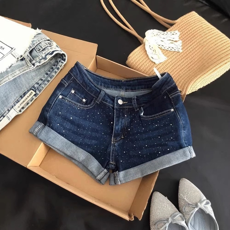【Han Niu】Rhinestone Rolled-Edge Denim Shorts for Women 2026 New Summer Style Low-Waist Sexy Hip-Hugging Hot Pants
