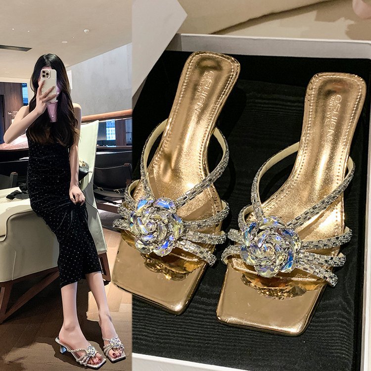 Sexy Feminine 2025 Summer New Fashion Flower Rhinestone High Heel Sandals Thick Heel Slippers for Women Sexy Feminine 2025 Summer New Fashion Flower Rhinestone High Heel Sandals Thick Heel Slippers for Women