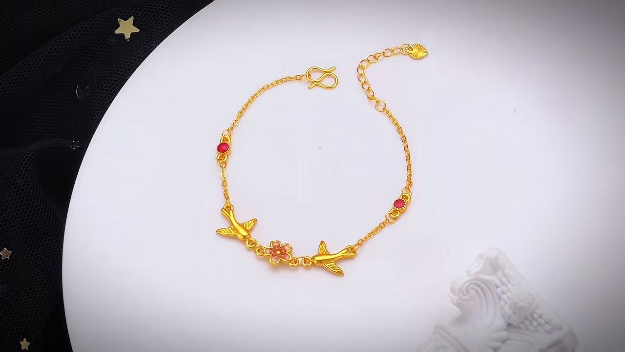Gold shop same style peach blossom return swallow bracelet sweet style sand gold niche high-grade enamel color design send girlfriend bracelet_voghion.com