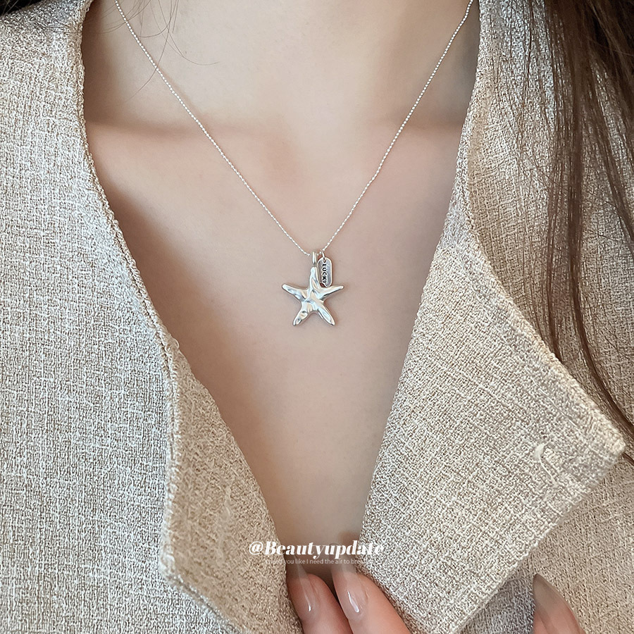 Collar con colgante de circonio con estrella de mar plisada con diamantes, cadena de clavícula de todo fósforo exquisita europea y americana, lujo ligero, collar de alta gama al por mayor