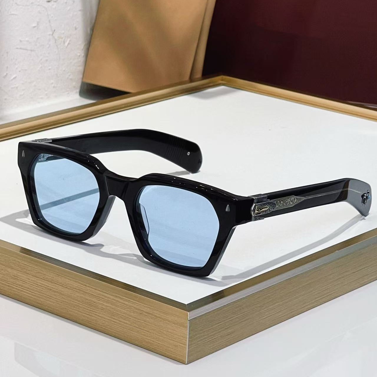 fashionable turquoise retro sunglasses