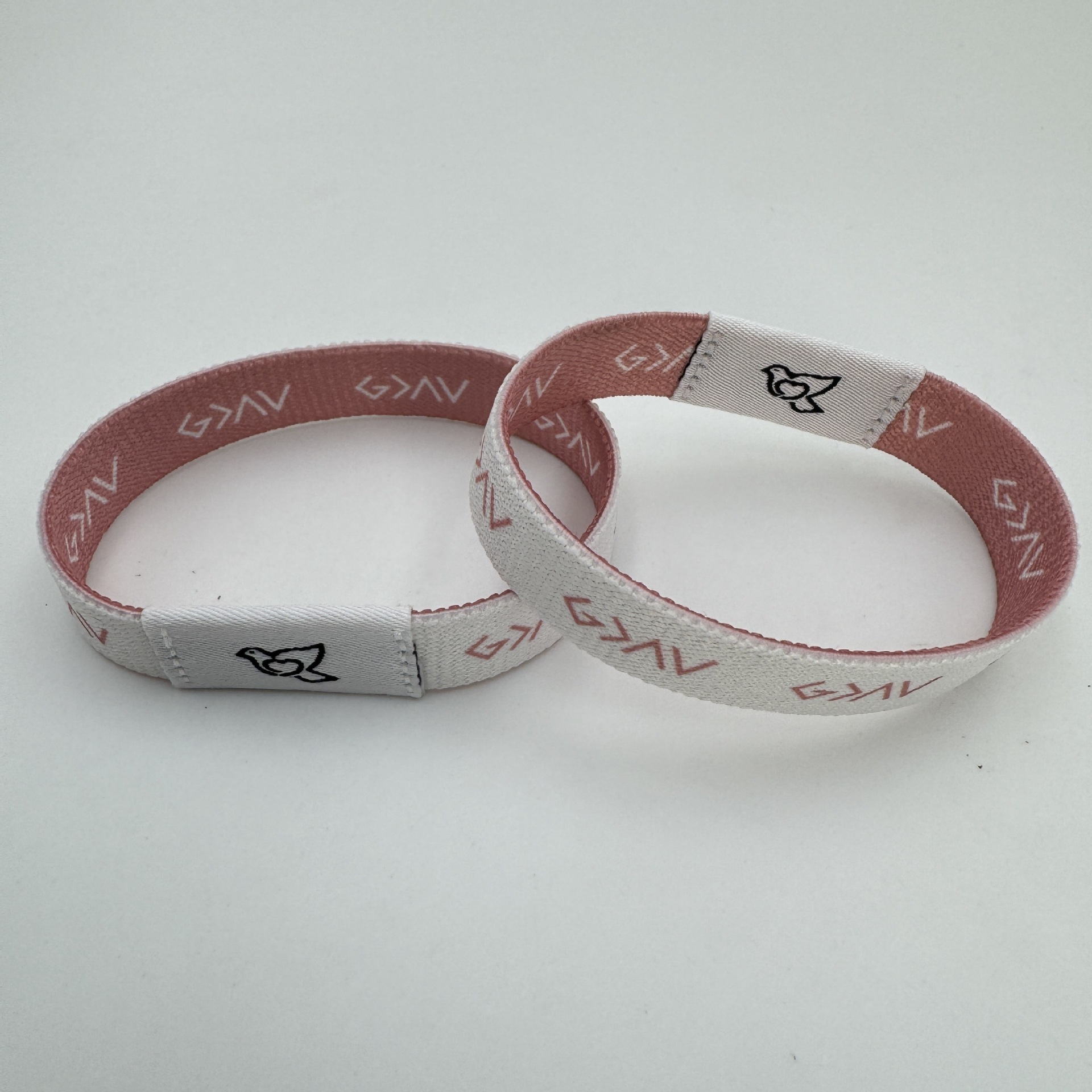 비둘기【핑크색과 흰색】