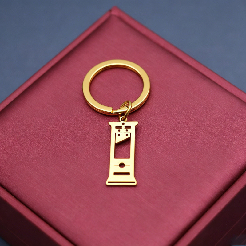 Titanium Steel Light Luxury High-End Louis Keychain with Niche Design and Sweet Temperament Pendant