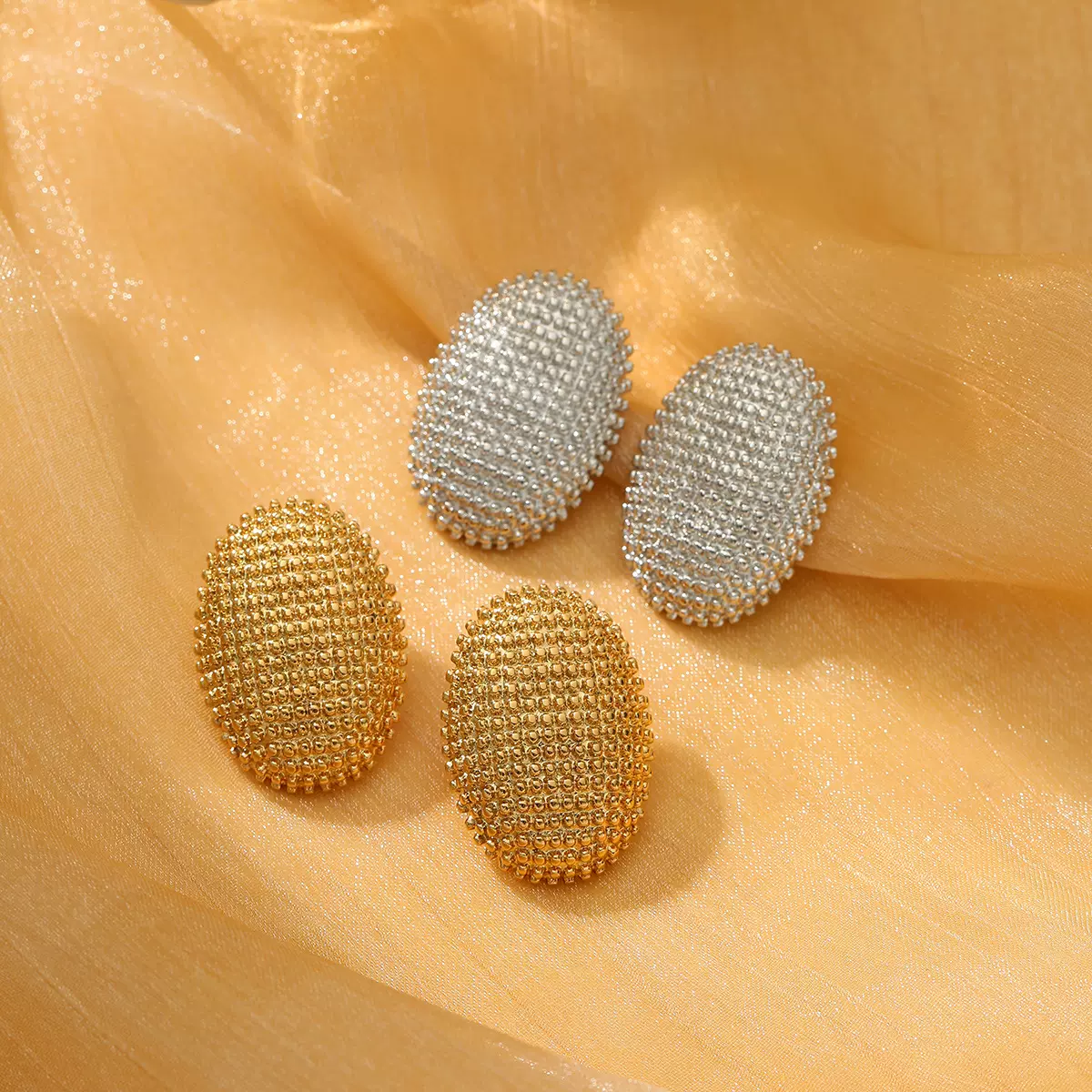 欧美跨境新款椭圆豆豆钛钢耳钉女简约小众设计感轻奢气质百搭耳饰