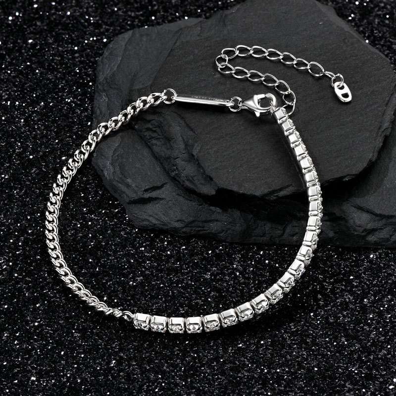 Exquisite Women's Fashion Jewelry: Personalized S925 Silver Moissanite Bracelet for Elegance and Style