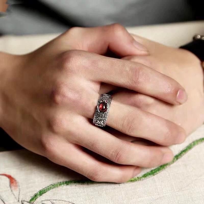 Ретро-гранатовый ring 貔貅 мужской анти -Thai серебро сердце мужское одинокое кольцо красный Gangyu золотая квашенная жаба открытие колец
