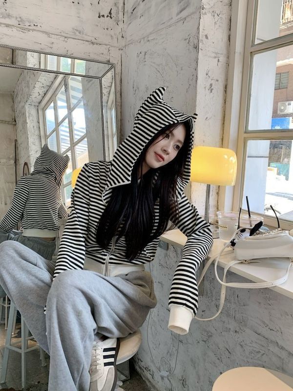 【自家工厂现货】设计感小众条纹小恶魔角韩版连帽女卫衣外套上衣|undefined