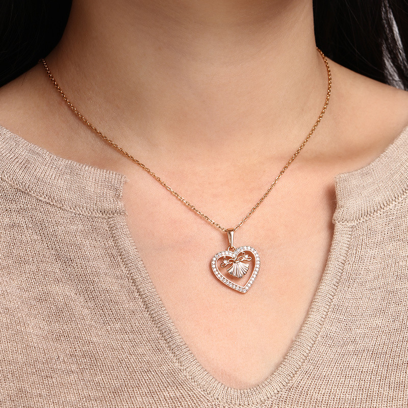 Joyería Xupe estilo coreano nicho diseño alto sentido collar joyería mujer neto rojo Luz de lujo temperamento amor colgante venta al por mayor