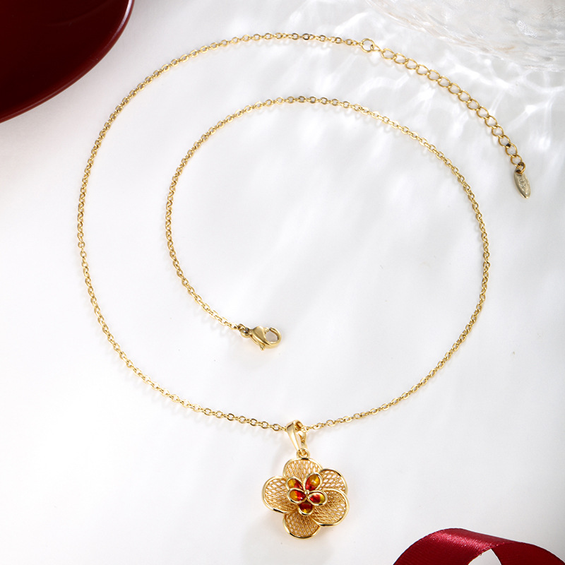 Xuping joyería colgante de flores de color goteo de aceite colgante de seda retro hueco dorado colgante al por mayor