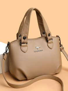 Elegant universal fashionable capacious one-shoulder bag, phone bag
