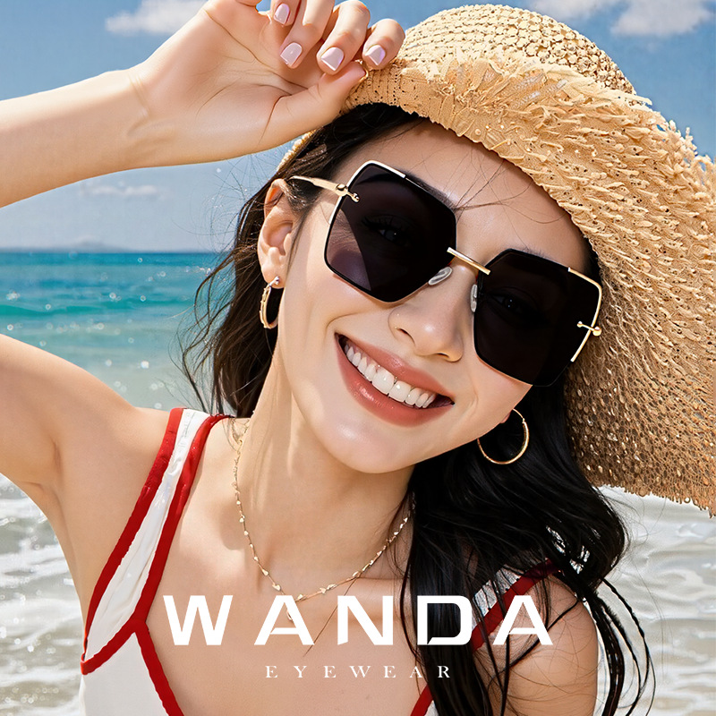 Nuevas gafas de sol de las mujeres de moda pequeñas sol a prueba de sol JS8560 gafas de sol de nylon a prueba de rayos UV