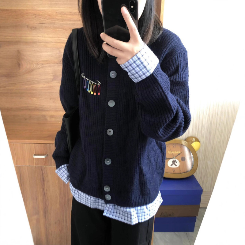 设计感格子拼接慵懒风复古别针假两件针织衫外套女秋冬毛衣开衫潮|undefined