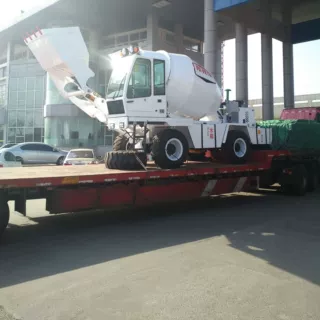 4方混凝土自上料搅拌车 产量每小时4罐 四不像上料搅拌运输车