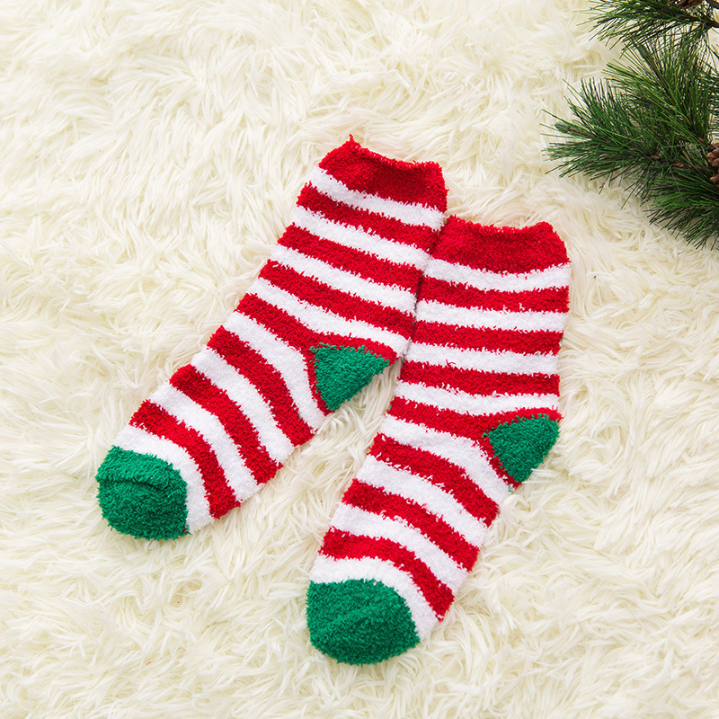 冬の靴下サンゴのベルベットのクリスマスの靴下の子供のサンタクロースの家の保温の床の靴下のヘラジカの漫画の睡眠の靴下|undefined