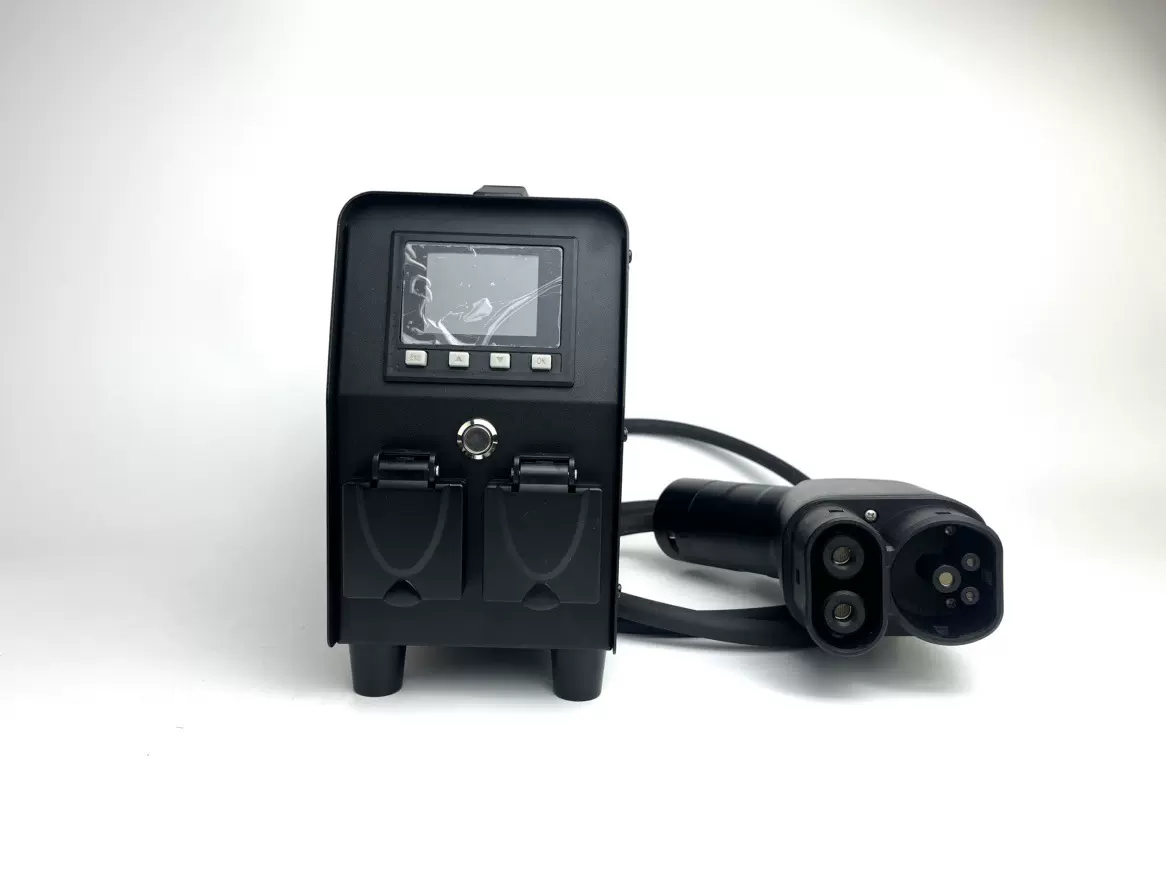 美标NACS新能源电动汽车逆变器对外放电枪户外便携电源取电转换器