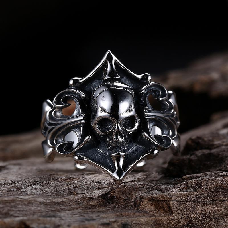 Thai silver skull ring men's ghost pirate personality Hip Hop Street exaggerated retro men's ring single ring