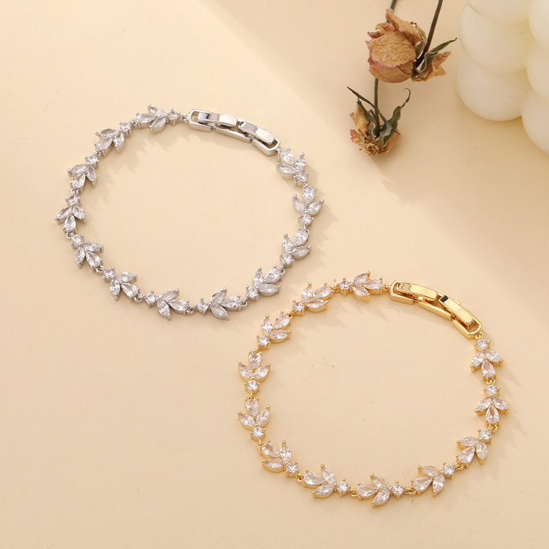 Cross-Border Foreign Trade Popular Zircon Bracelet Women's High-End Luxury Internet Celebrity Hand Jewelry Wedding Bride Bridesmaid Flower Bracelet