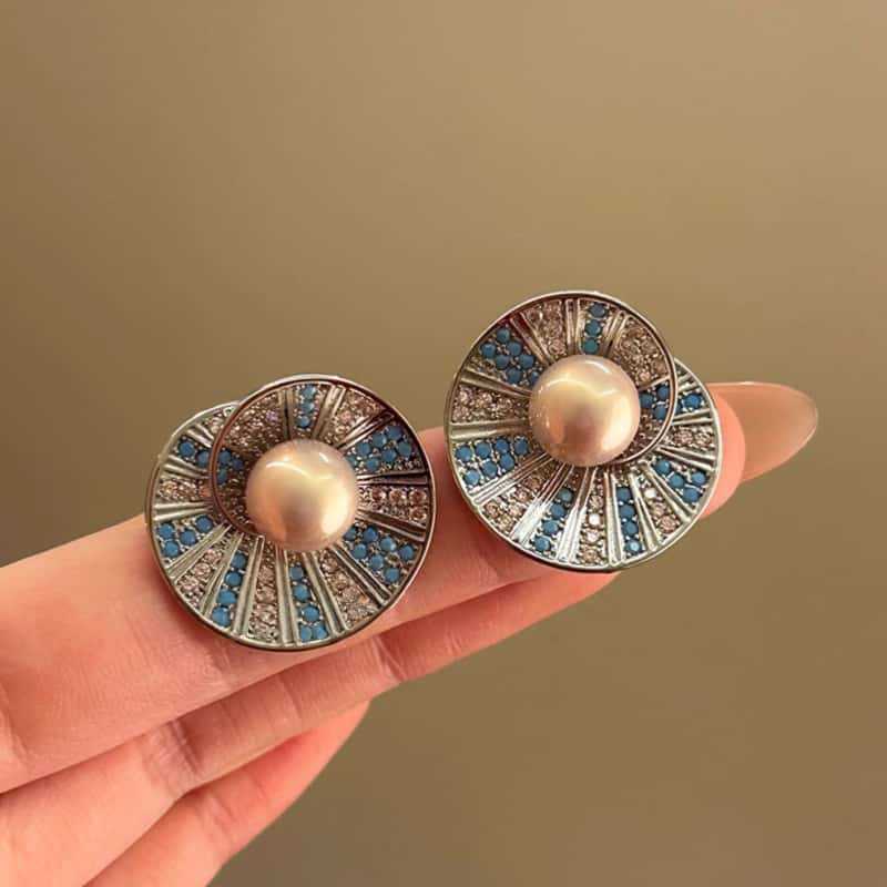 Retro Conch-Shaped Shijia Pearl Earrings, Accessible Luxury, High-End, Elegant and Unique Earrings 2025 New Hot Style