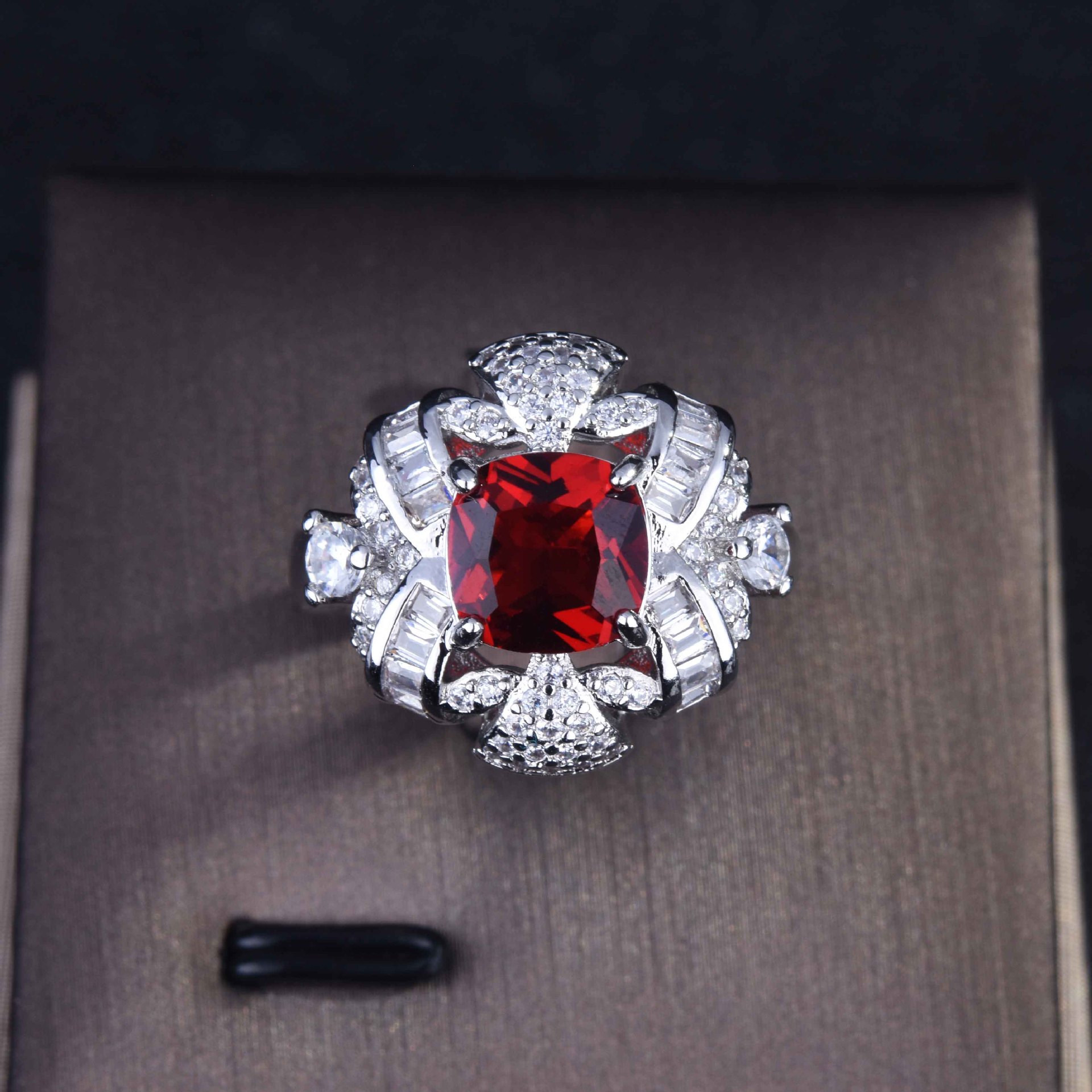 T Square Diamond Imitation Pigeon Blood Ruby Ring Micro-inlaid Diamond Color Treasure Open Ring display picture 6