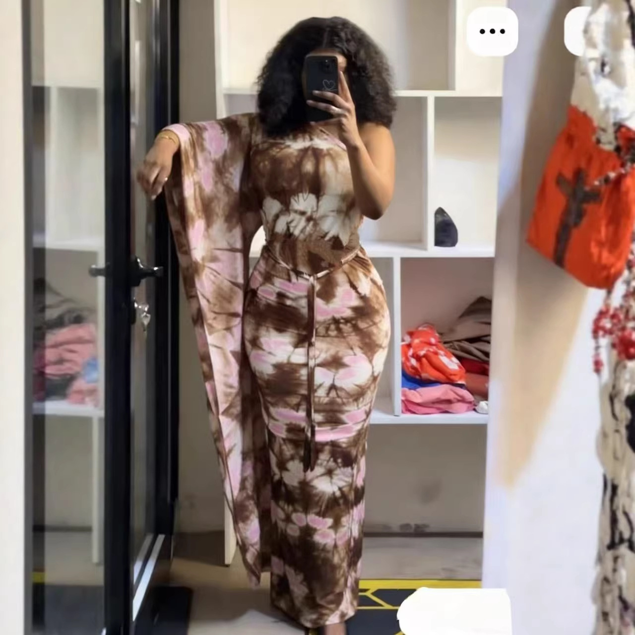 Bold Tie-Dye Batwing Sleeve Maxi Dress With High Waist & Open Back - Bohemian Beach Party Dress Soft & Flowy Milk Silk Fabric_ecoleips.com