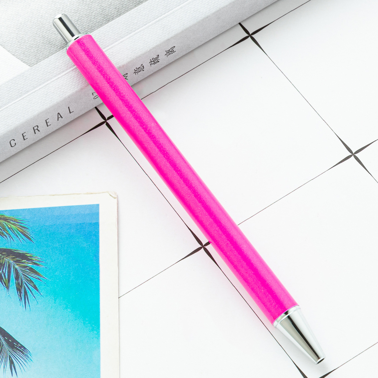 Nuevo bolígrafo de metal de alto valor facial, polvo flash creativo, bolígrafo de papelería de metal para estudiantes en stock