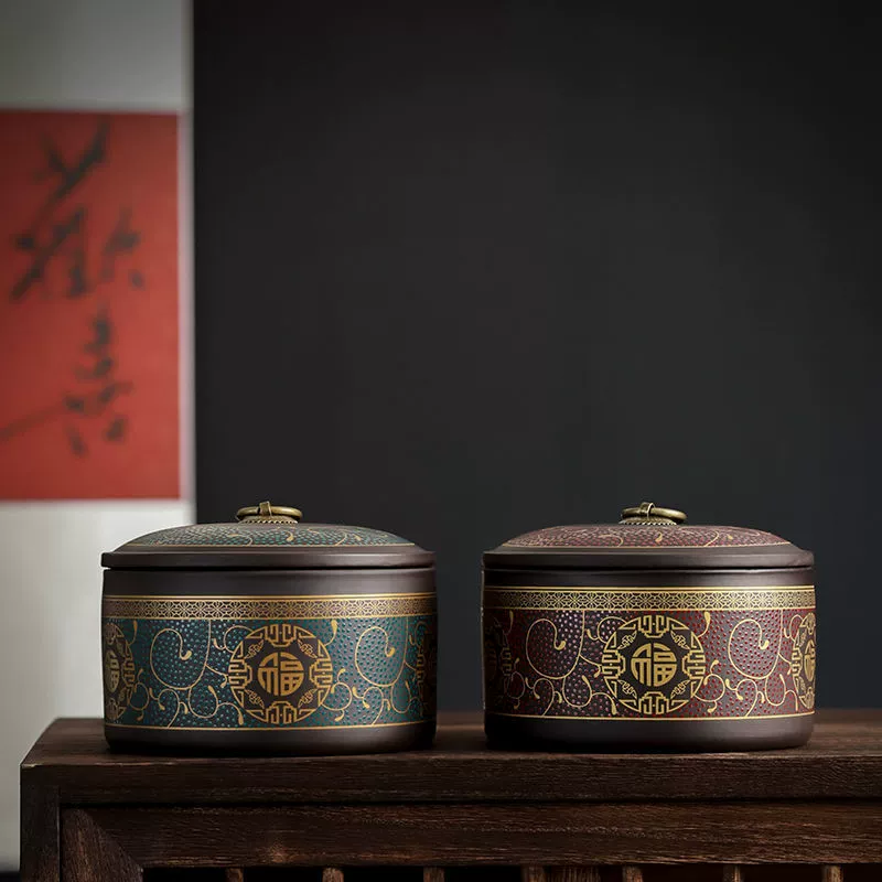 Чайная банка с фиолетовым песком на фунт запечатана