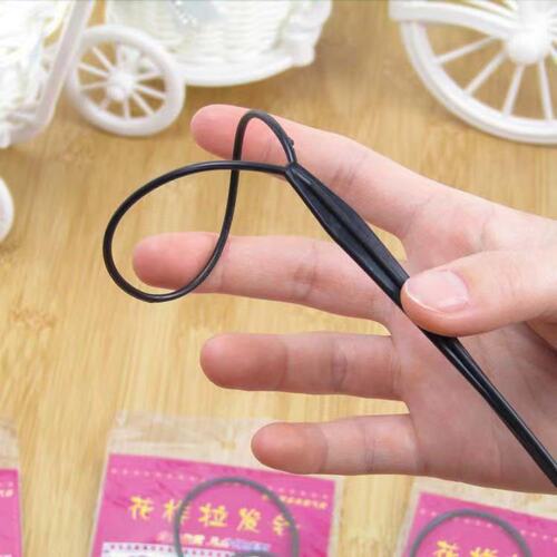 Girls hair puller can coil hair, hair puller is portable and convenient to wear hair sticks, and can be used to pull out hair.