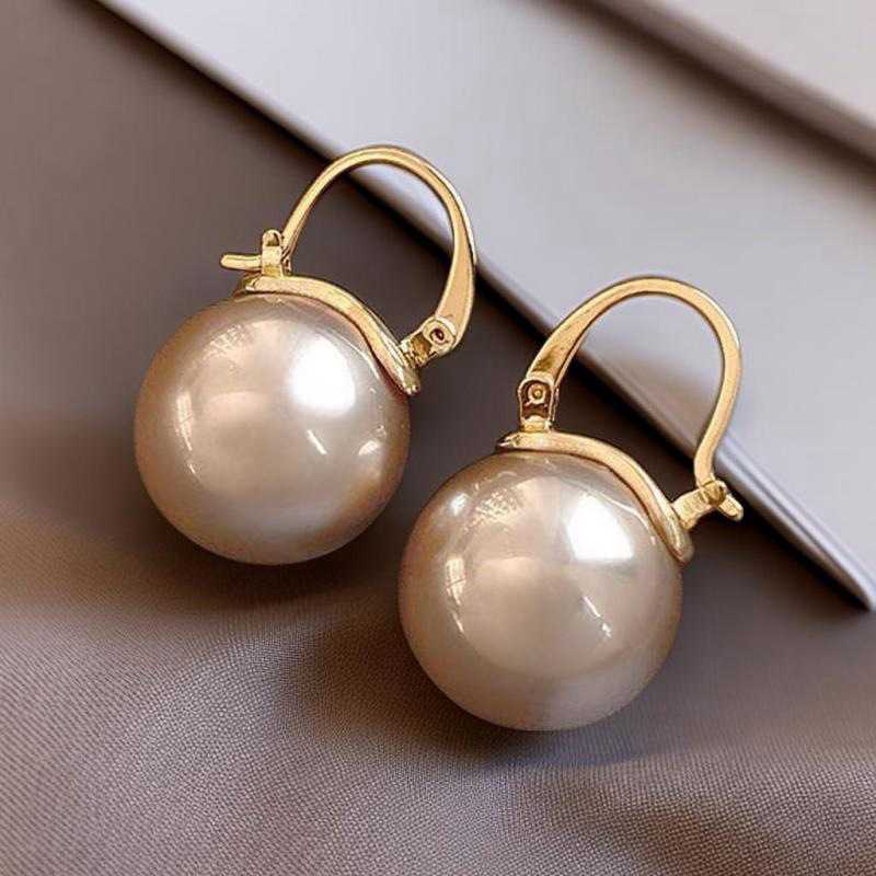 Retro pearl earrings 2023 new trendy South Korea elegant light luxury earrings design high-grade niche earrings