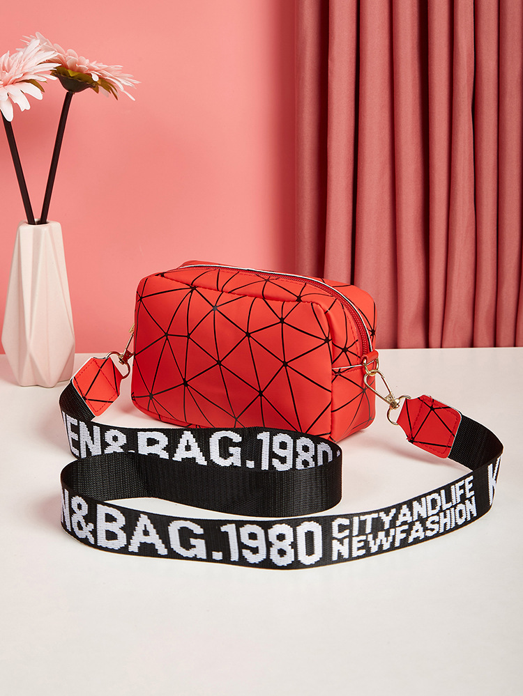 红色黑线 (4).jpg