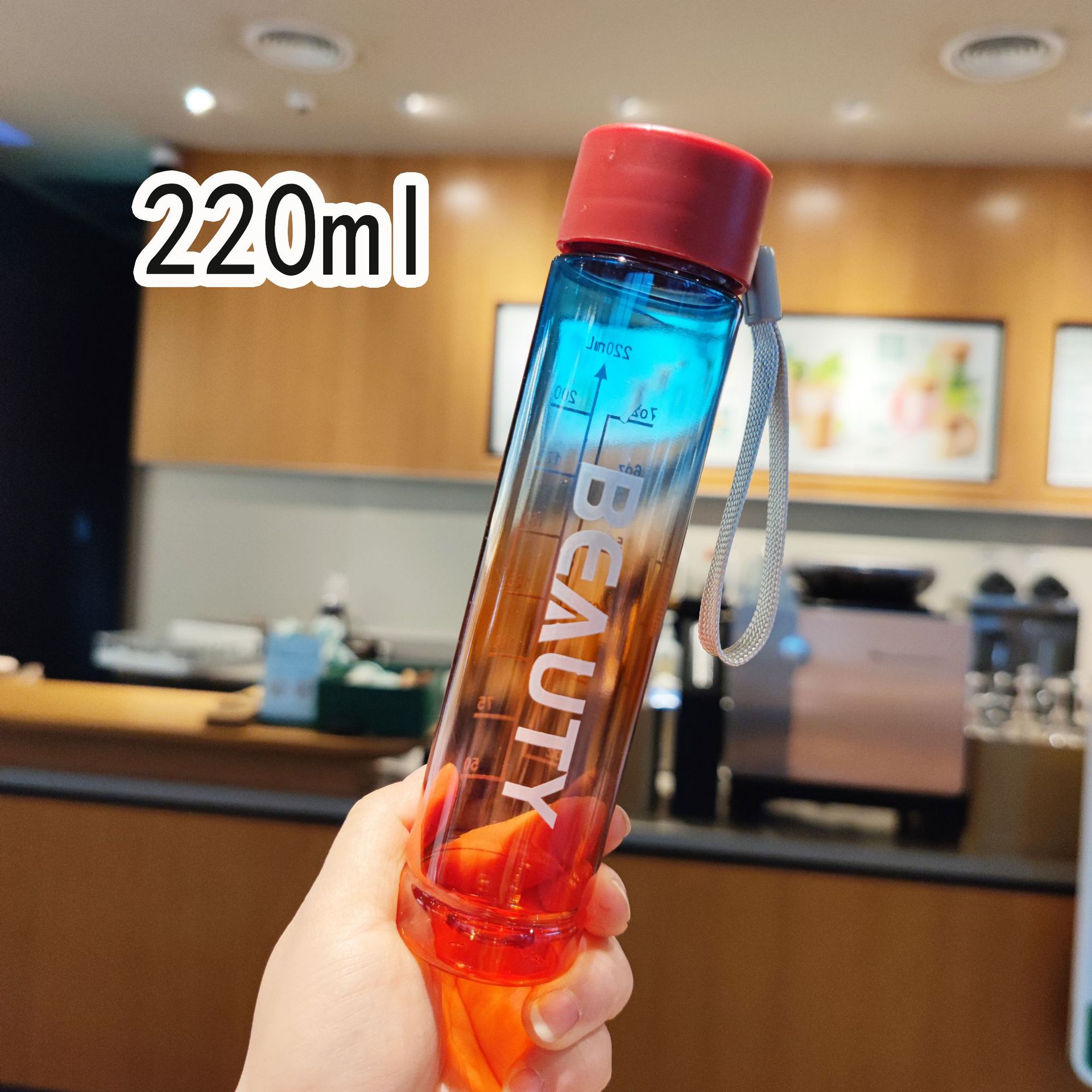 Mini taza de bolsillo 220ml taza de bolsillo de alumno al aire libre taza de plástico de bebida directa brillante brillo esmerilado gradiente jugo de cuerda