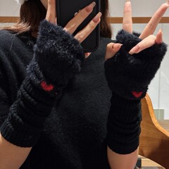 長い毛とベルベットの厚さと長い腕の袖のカバーの女性の半分の指の手袋の冬の袖の保温の対外貿易y2k