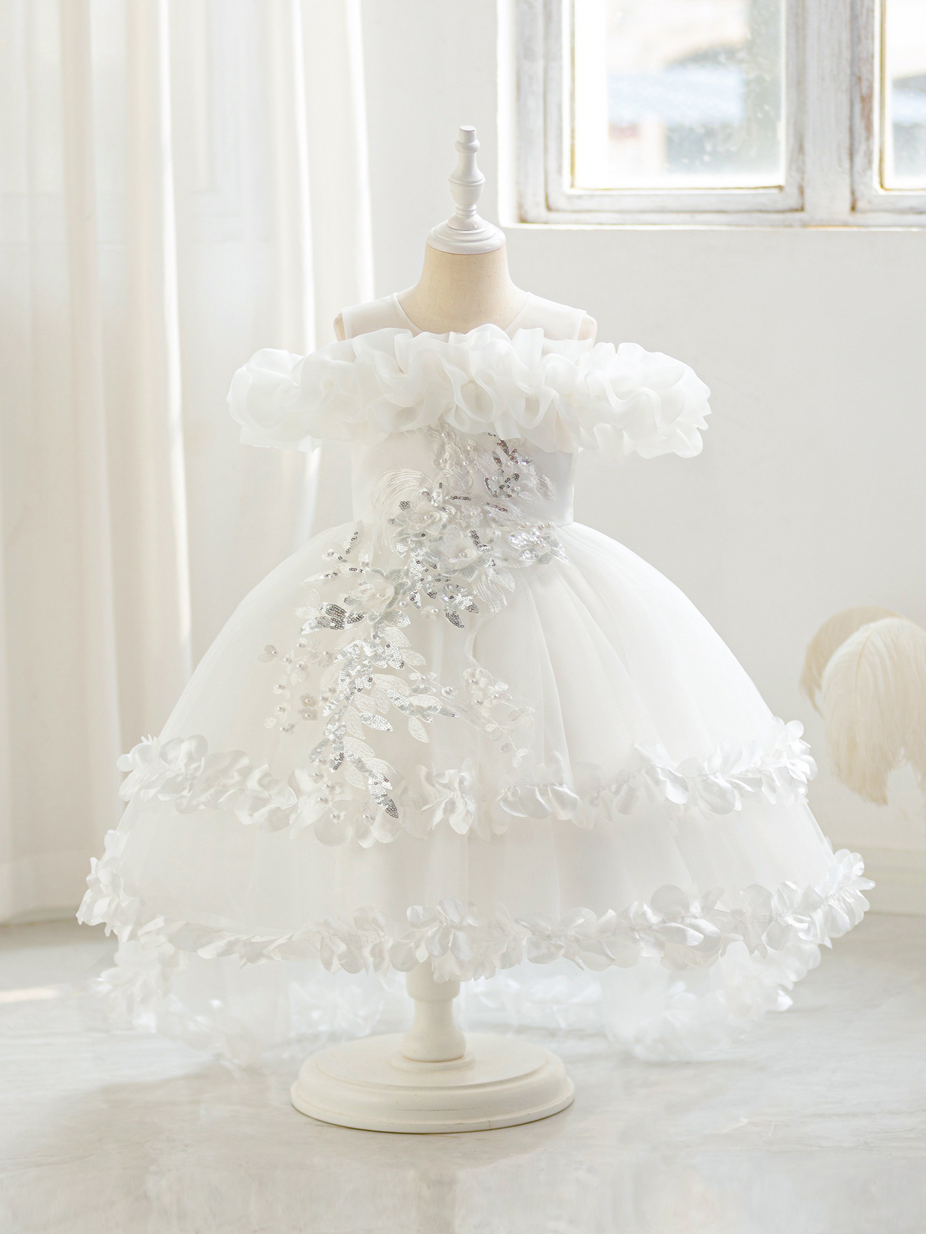 Children's skirt, evening dress, solid color three dimensional small princess costume, open shoulders, special occasion clothing 2