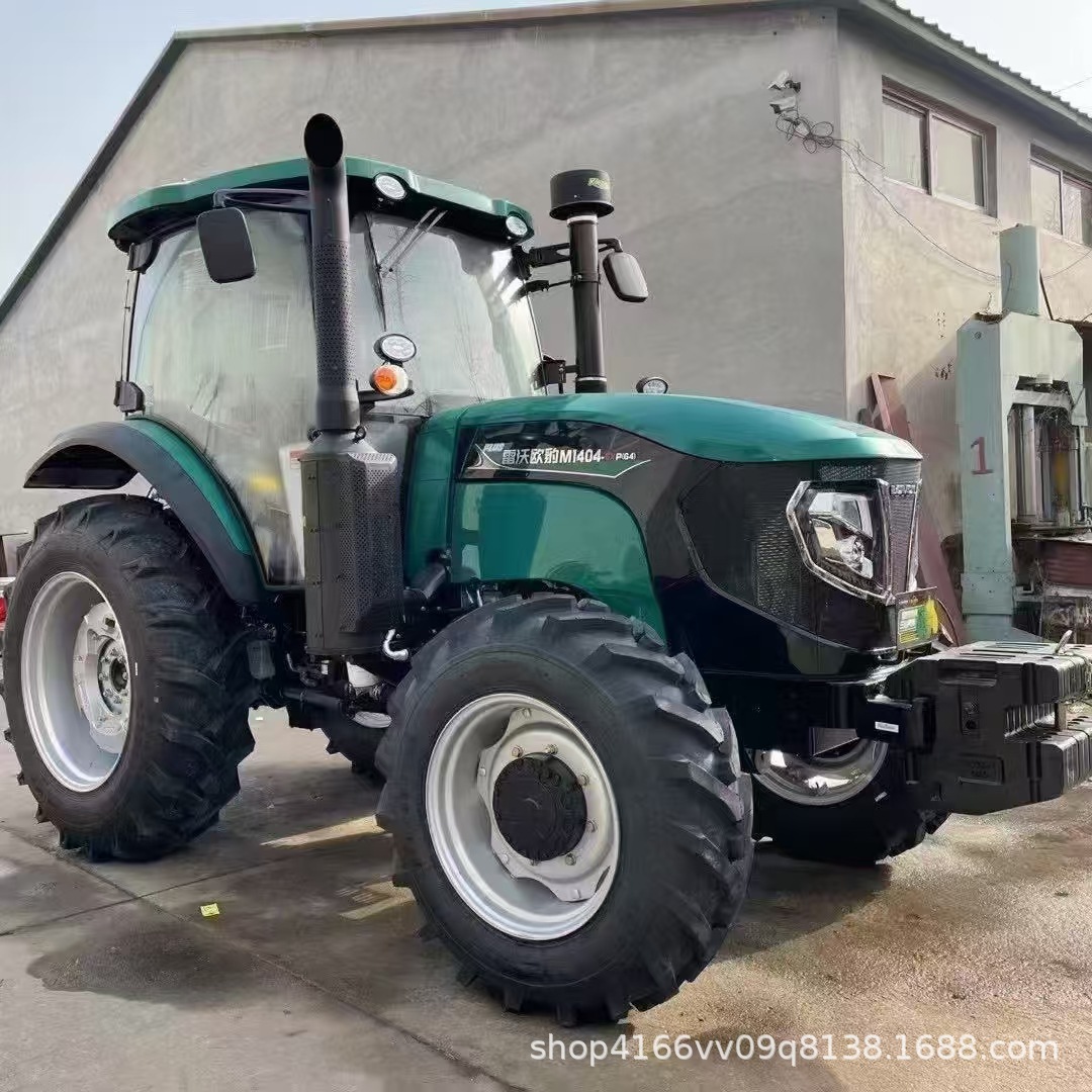 Tractor de cuatro ruedas de alta potencia, tractor de 200 caballos de fuerza.