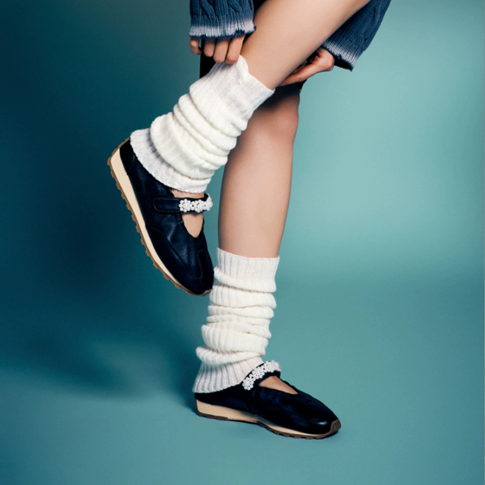 2025 Летняя жемчужная обувь Мэри Джейн женская ретро этические кроссовки белая тонкая подошва мягкая подошва дикая повседневная женская обувь